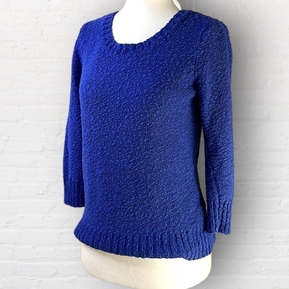 H&m blue crewneck sweater three-quarter length sleeves zips in back size small